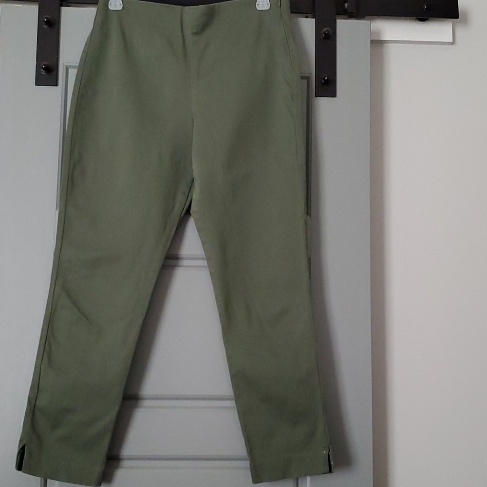 Old Navy Capri Pants